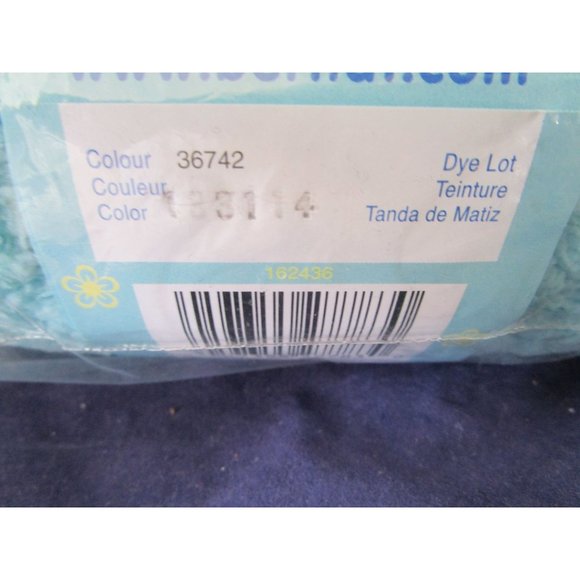 Bernat Lu Lu Silly Sky Three Skeins New Sealed Nylon Machine Washable - Picture 5 of 10